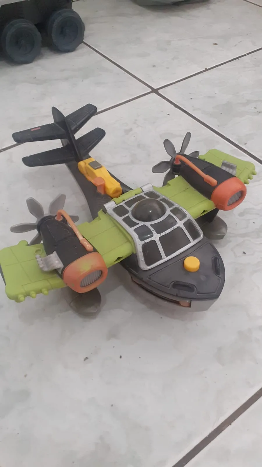 Aviao bombardeiro de guerra (Anfibio)