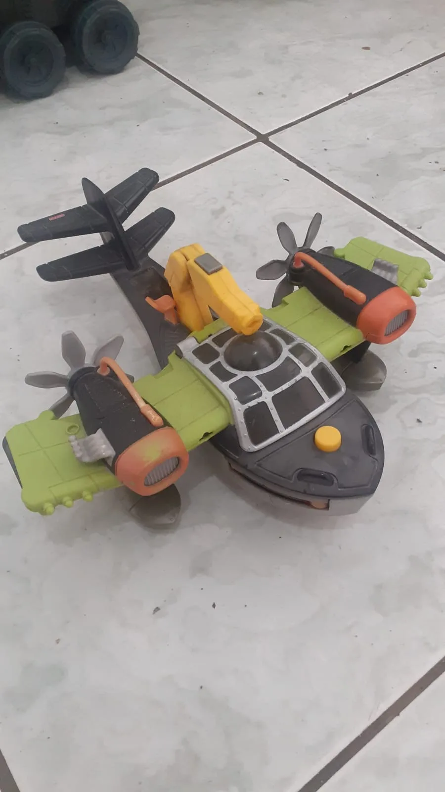 Aviao bombardeiro de guerra (Anfibio)