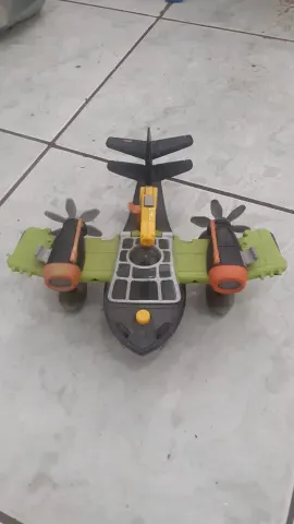 Aviao bombardeiro de guerra (Anfibio)